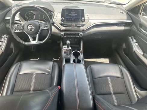 Used 2024 Nissan Altima 2.5 SR FWD image 23