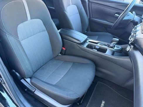 Used 2025 Nissan Sentra SV FWD image 16