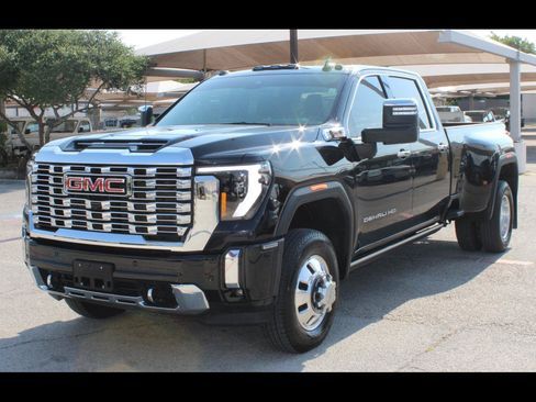 Used 2026 GMC Sierra 3500 Denali w/ Denali Reserve Package AWD/4WD image 1