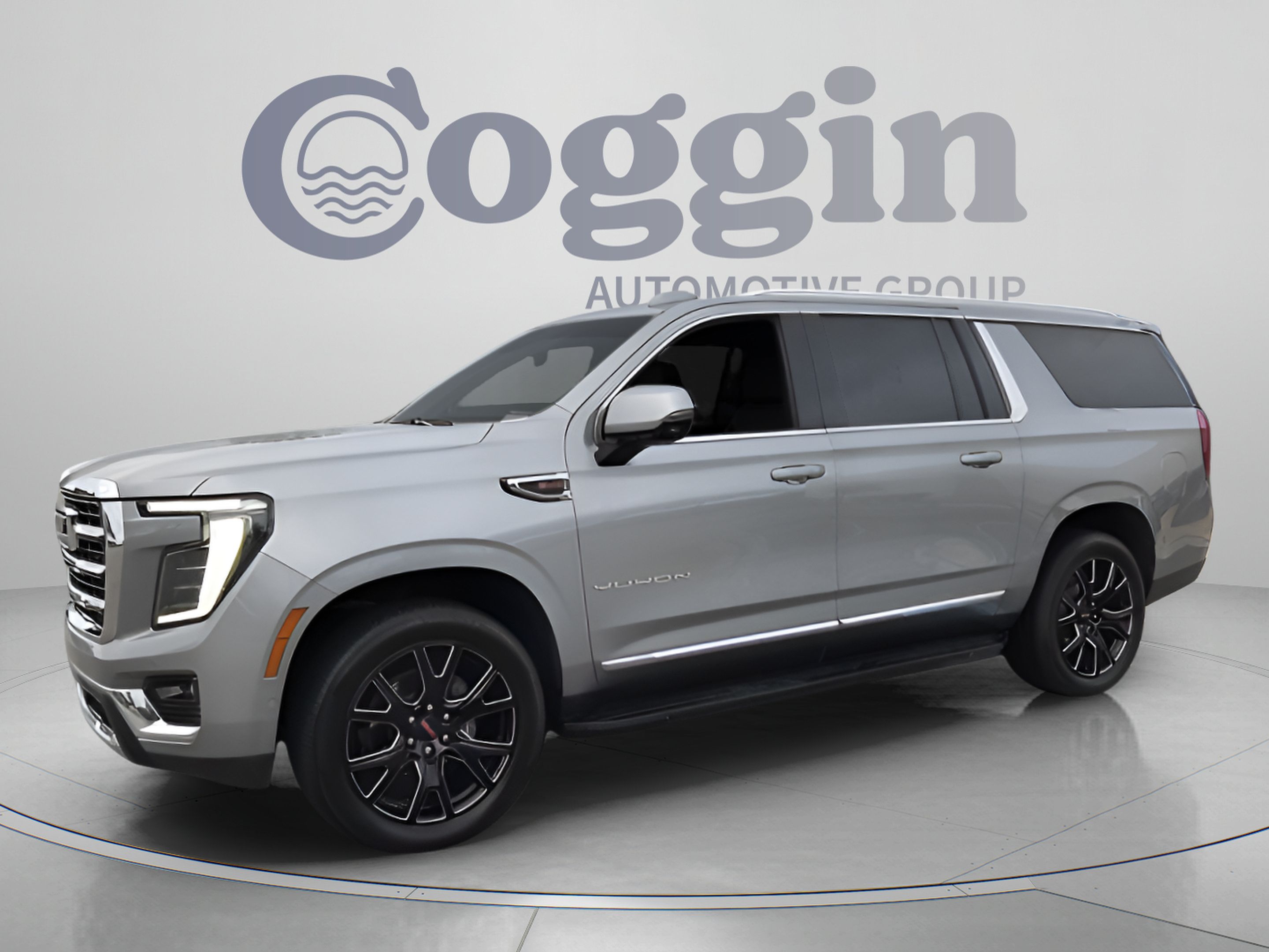 Used 2025 GMC Yukon XL Elevation AWD/4WD image 1