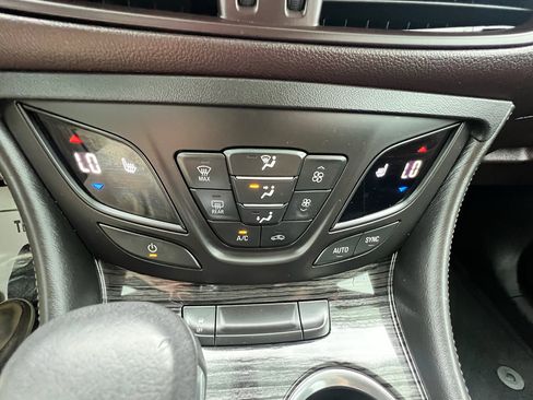 Used 2017 Buick Envision Essence w/ LPO, Hit The Road Package FWD image 37
