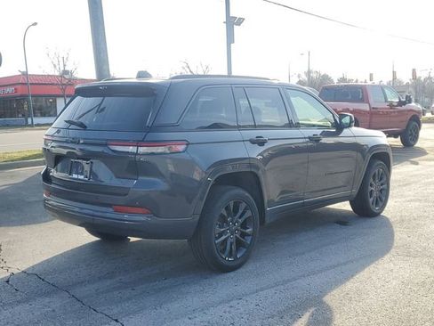 New 2026 Jeep Grand Cherokee Limited AWD/4WD image 3