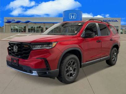 New 2025 Honda Pilot TrailSport