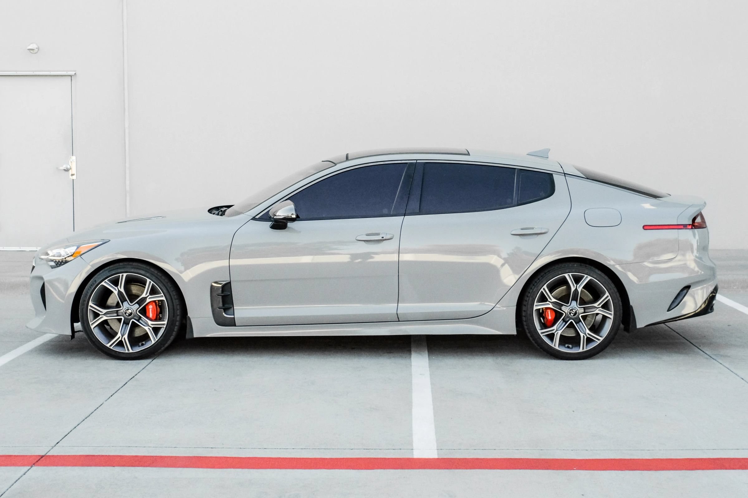 Used 2019 Kia Stinger GT2 RWD image 17