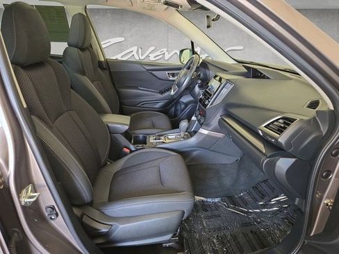 Used 2022 Subaru Forester Premium image 29
