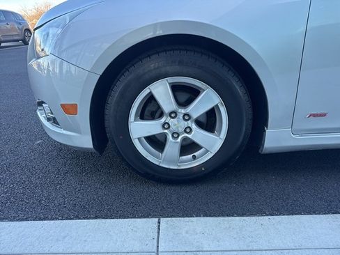 Used 2013 Chevrolet Cruze LT w/ RS Package image 8