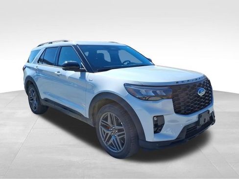 New 2026 Ford Explorer ST-Line w/ ST-Line Street Pack image 15