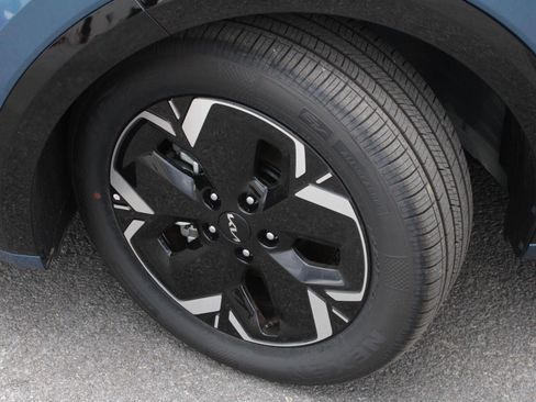 New 2026 Kia Niro Wind FWD image 21