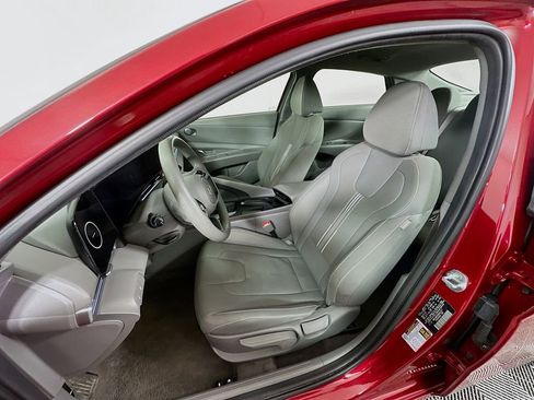 Certified 2024 Hyundai Elantra SEL image 21
