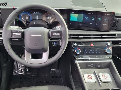 New 2026 Hyundai Santa Fe SE image 4