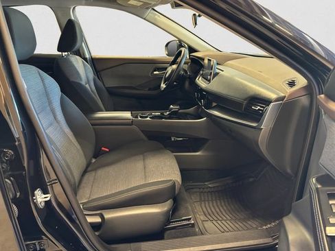 Used 2021 Nissan Rogue SV AWD/4WD image 16
