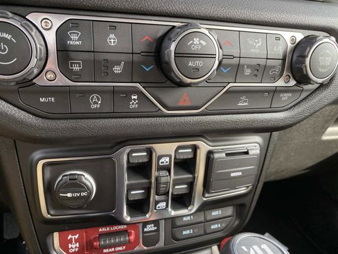 New 2026 Jeep Wrangler Unlimited Sport image 10