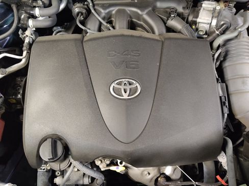 Used 2022 Toyota Highlander L image 30