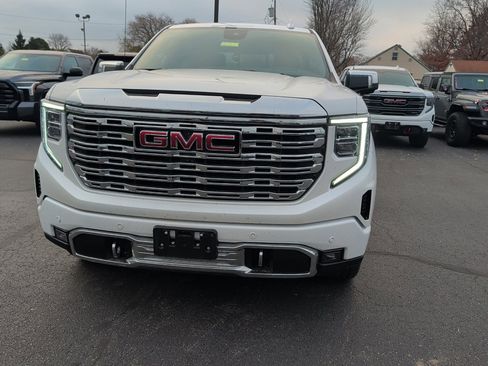 Certified 2023 GMC Sierra 1500 Denali w/ Denali Reserve Package image 3