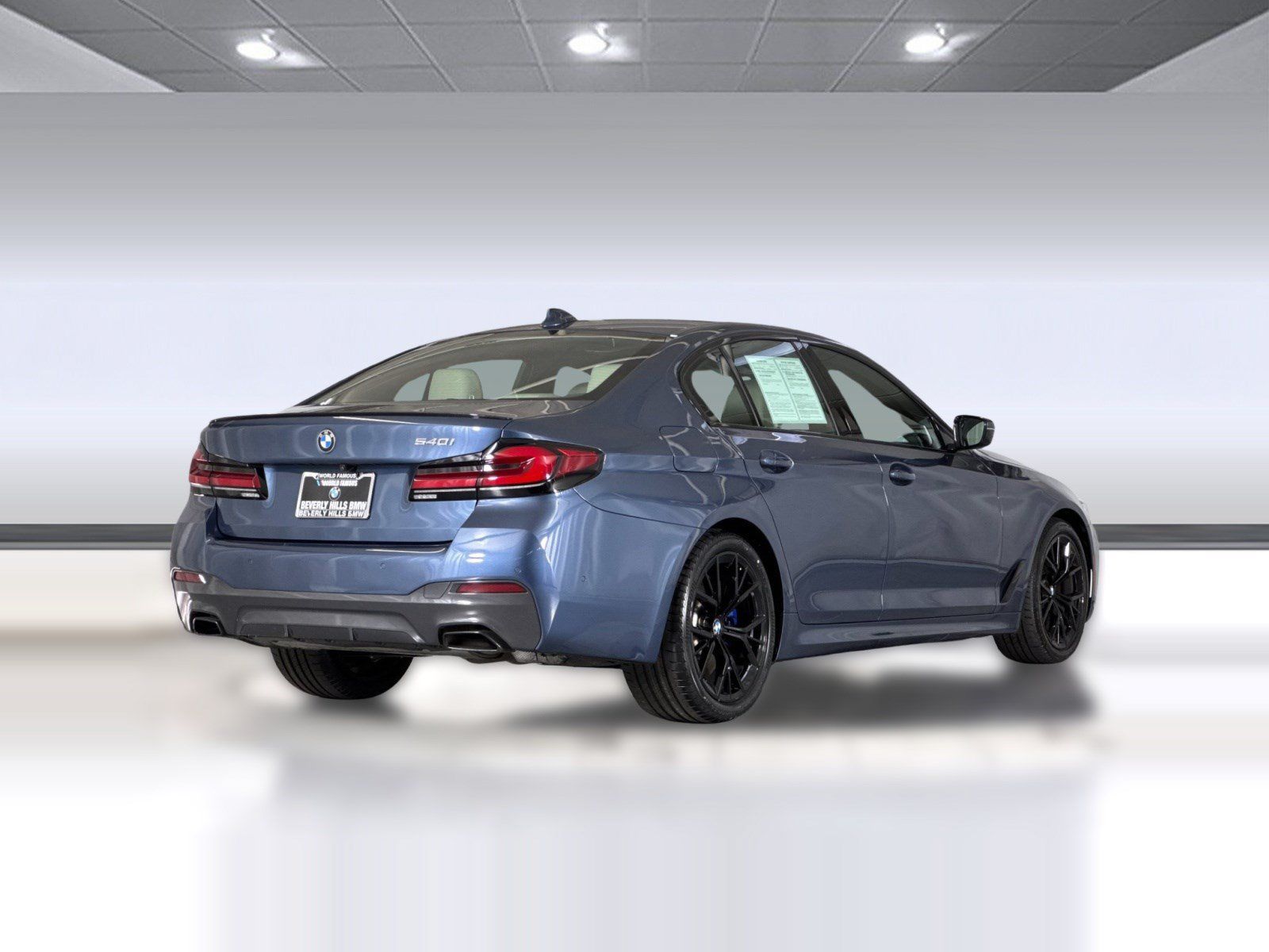 Used 2023 BMW 540i w/ M Sport Package RWD image 9