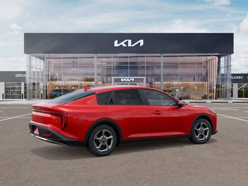 New 2026 Kia K4 LXS image 7