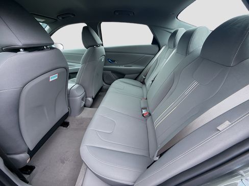 New 2026 Hyundai Elantra Sport FWD image 17