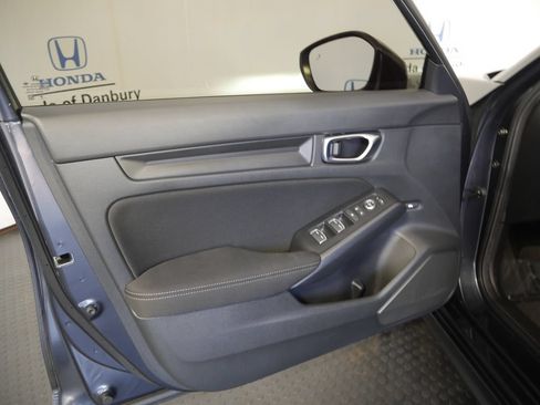 Used 2025 Honda Civic Sport image 14
