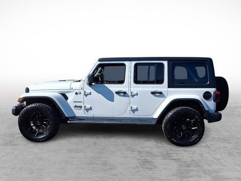 Used 2022 Jeep Wrangler Unlimited Sahara w/ Cold Weather Group AWD/4WD image 2