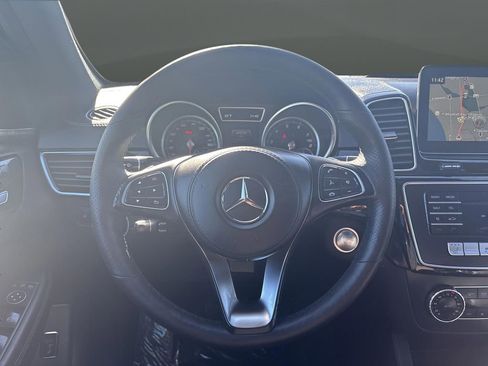 Used 2017 Mercedes-Benz GLS 450 4MATIC image 18