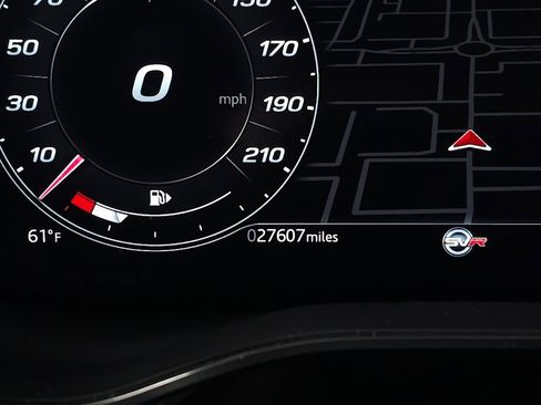 Used 2022 Jaguar F-PACE SVR image 25