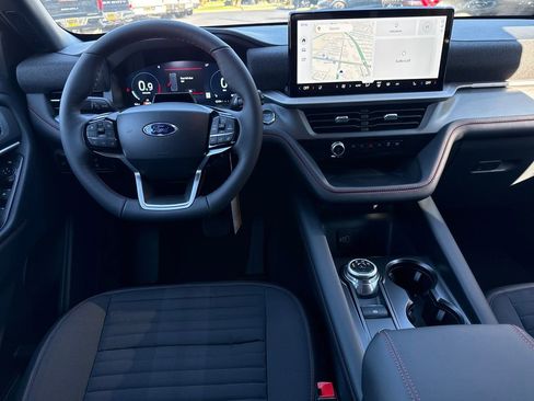 New 2026 Ford Explorer ST-Line image 5