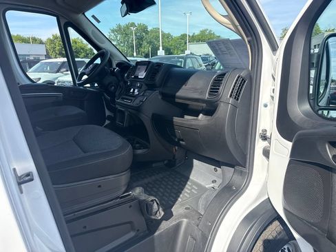 Used 2025 RAM ProMaster 2500 w/ U-Haul Equipment Group FWD image 23