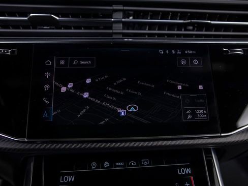 Used 2024 Audi SQ8 Premium Plus AWD/4WD image 25