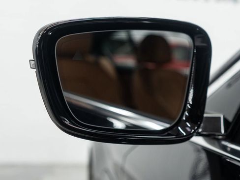 Used 2023 BMW 530e xDrive w/ Premium Package image 53