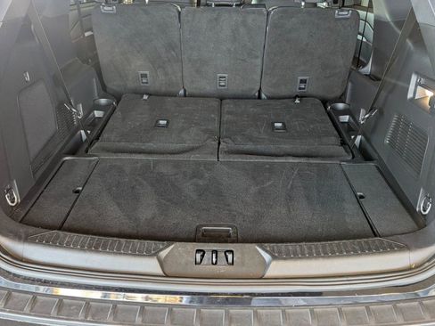 Certified 2025 Ford Explorer ST-Line w/ ST-Line Street Pack image 21