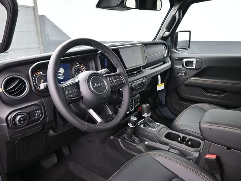 New 2026 Jeep Gladiator Sport AWD/4WD image 18