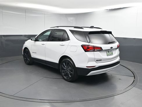 Used 2024 Chevrolet Equinox RS w/ LPO, Floor Liner Package image 3