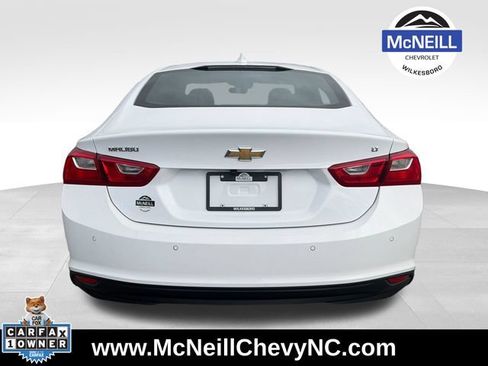 Used 2024 Chevrolet Malibu LT FWD image 7