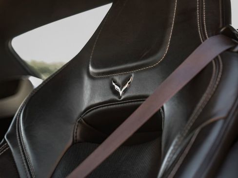 Used 2014 Chevrolet Corvette Stingray Convertible w/ 2LT Preferred Equipment Group RWD image 29