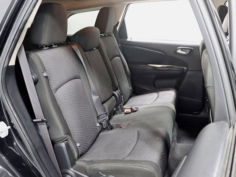 Used 2020 Dodge Journey SE w/ SE Popular Equipment Group image 26