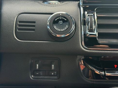 Certified 2023 Lincoln Navigator Reserve image 22