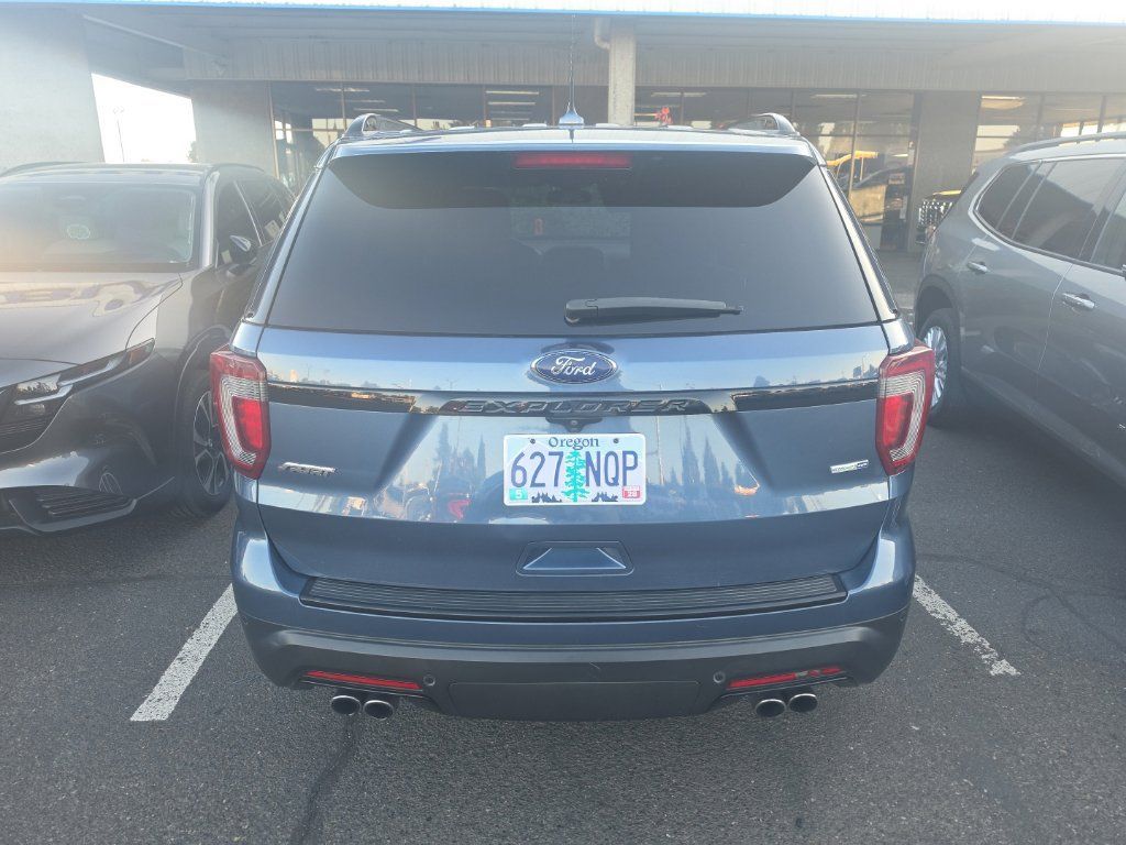 Used 2018 Ford Explorer Sport w/ Equipment Group 401A AWD/4WD image 4