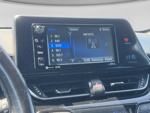Used 2018 Toyota C-HR XLE FWD image 15