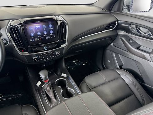 Used 2023 Chevrolet Traverse RS AWD/4WD image 24