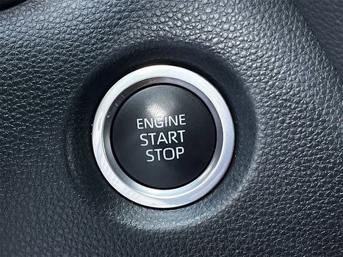 Used 2023 Toyota Corolla SE image 19