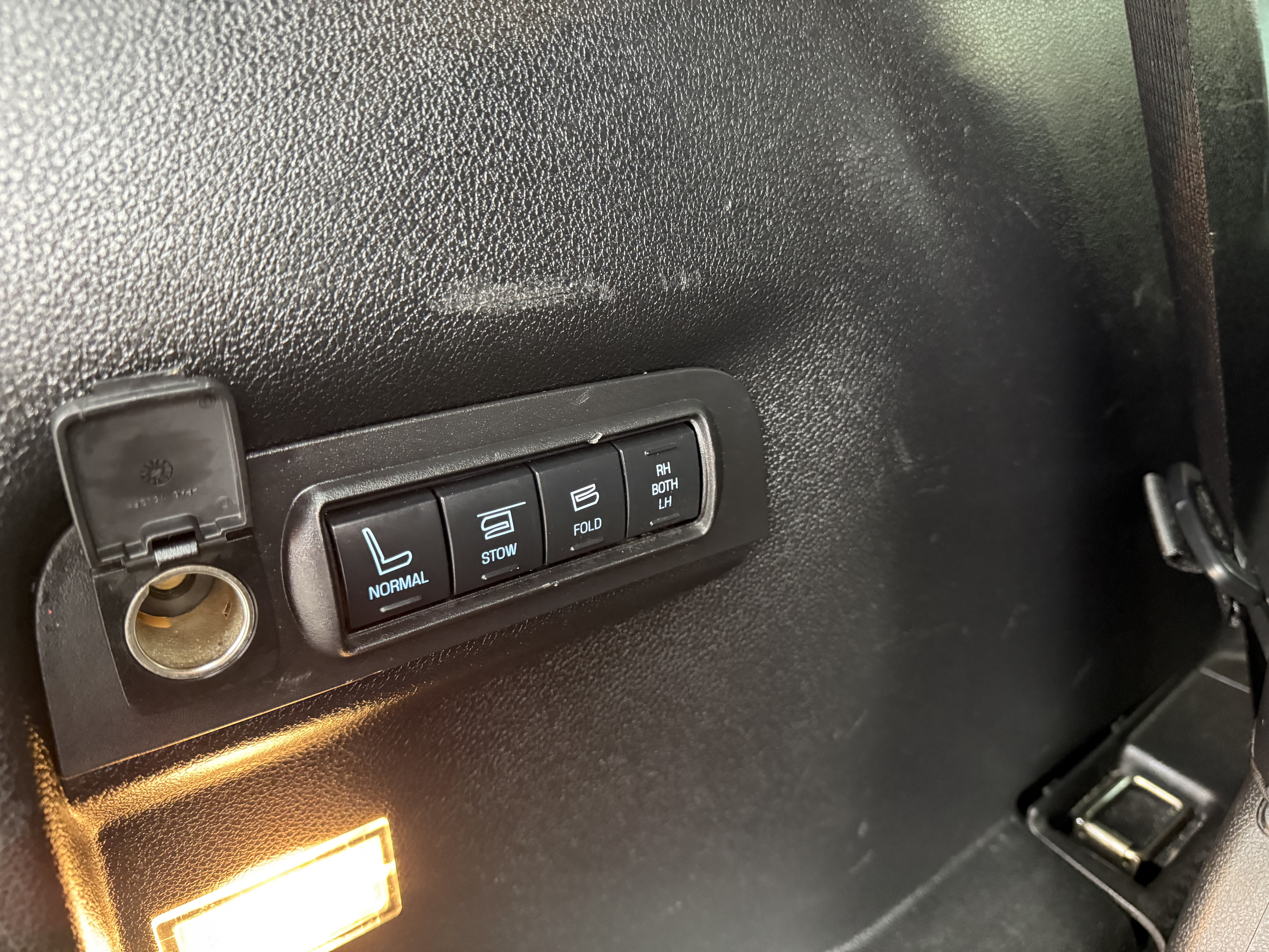 Used 2017 Ford Explorer Sport w/ Equipment Group 401A AWD/4WD image 35