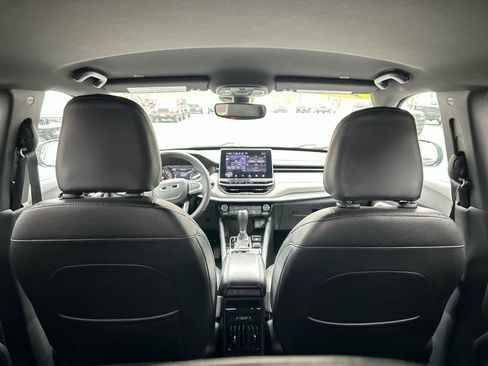 Used 2025 Jeep Compass Limited image 35