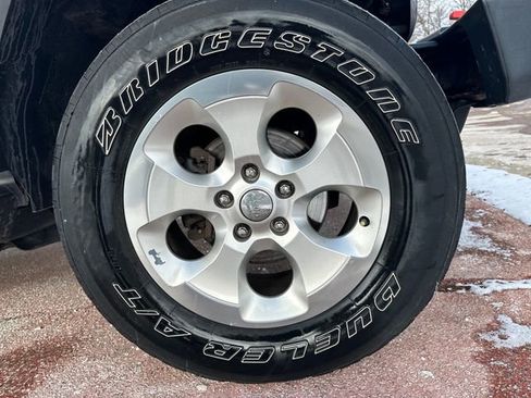 Used 2015 Jeep Wrangler Unlimited Sahara w/ Dual Top Group image 30