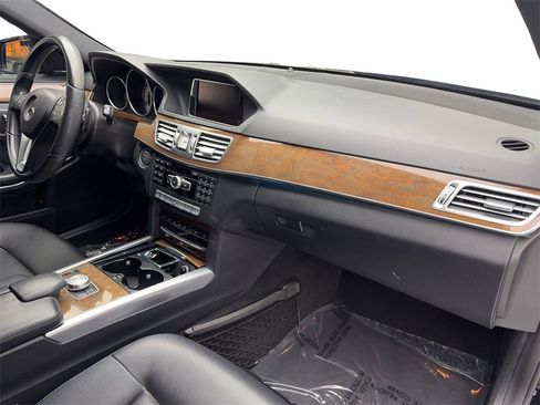 Used 2014 Mercedes-Benz E 350 Sedan image 50