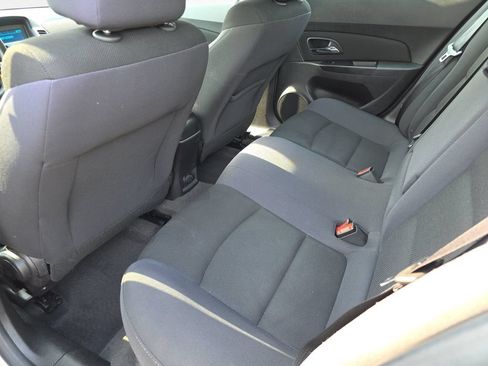 Used 2014 Chevrolet Cruze LT FWD image 13