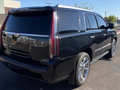 Used 2016 Cadillac Escalade Premium AWD/4WD image 5