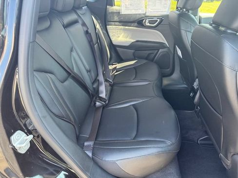 Certified 2024 Jeep Compass Limited AWD/4WD image 14
