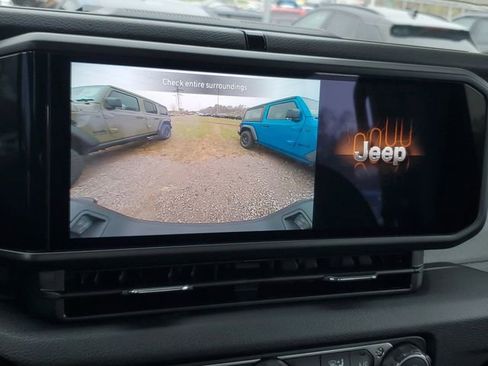 New 2026 Jeep Gladiator Sport image 9