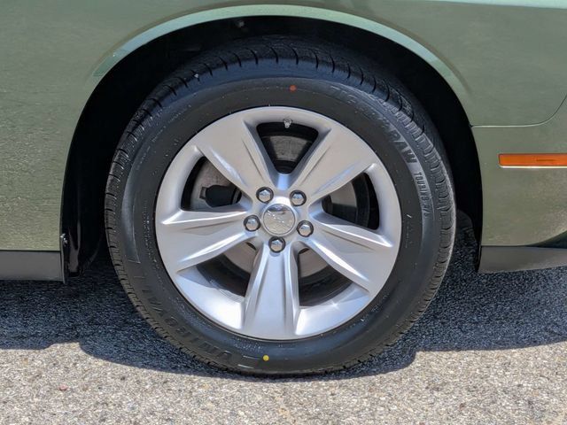 Used 2023 Dodge Challenger SXT RWD image 11