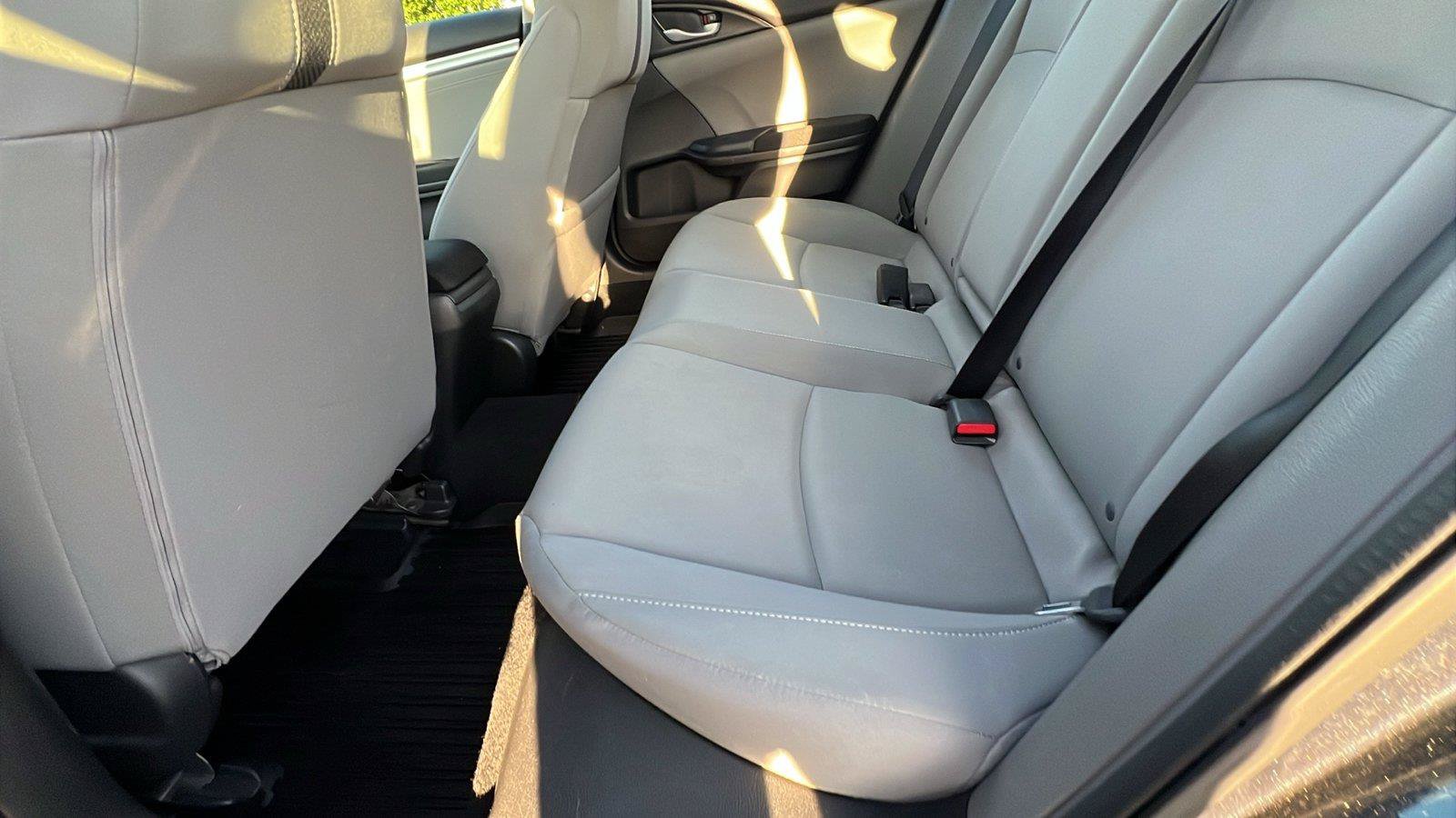 Used 2020 Honda Civic EX image 18